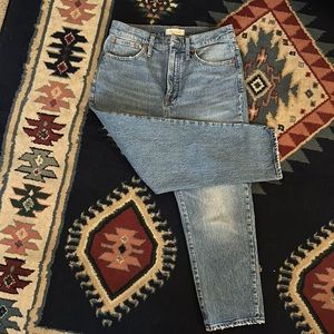 MADEWELL CLASSIC STRAIGHT JEAN - SIZE 28 PETITE